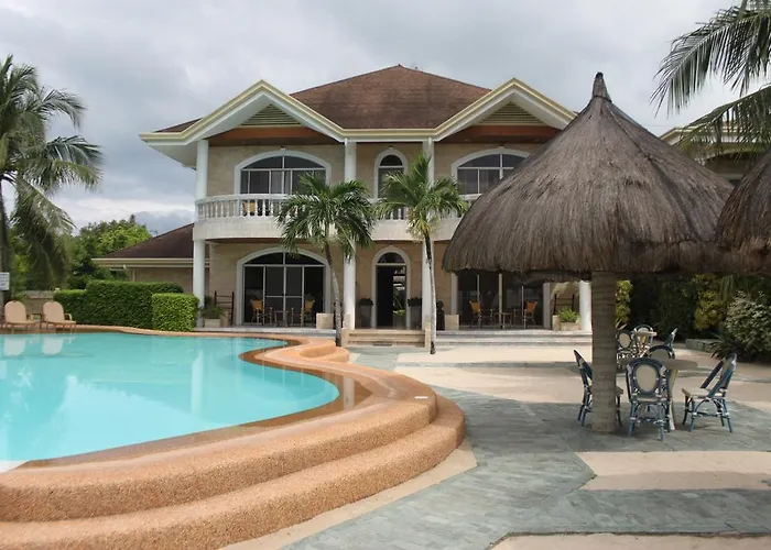 Linaw Beach Resort